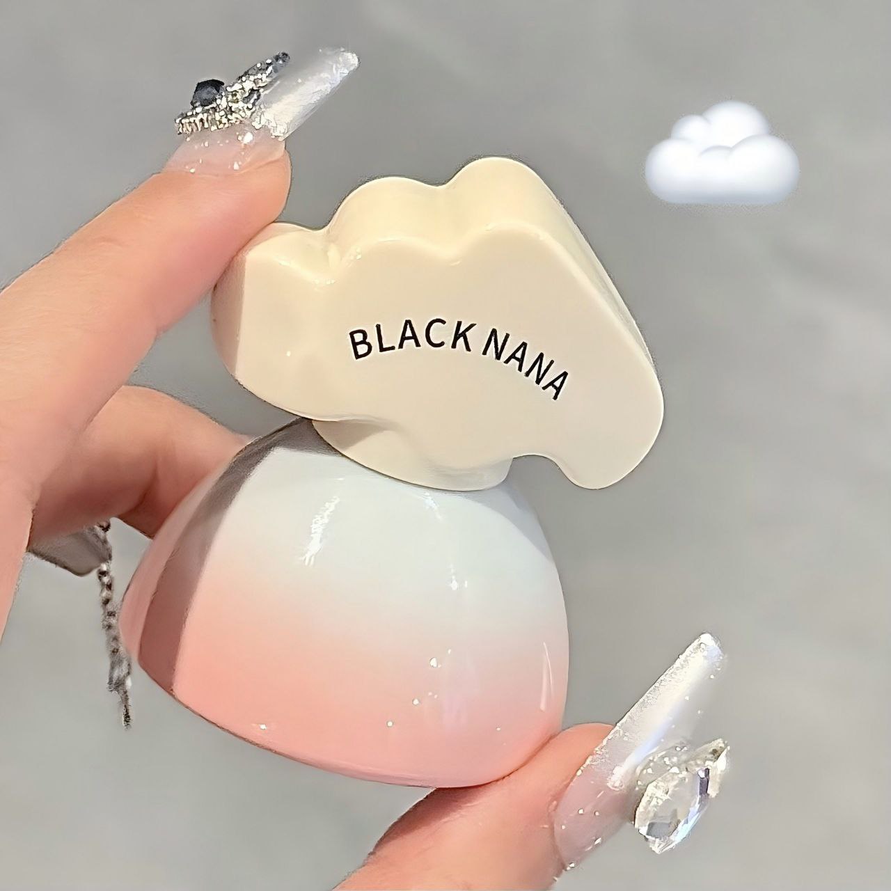 رژلب ابری BLACK NANA