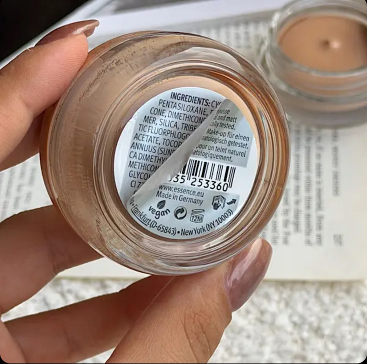 موس صورت اسنس مدل Soft Touch Mousse (ماتکننده و یکدستکننده) رنگ پر فروش شماره ۱