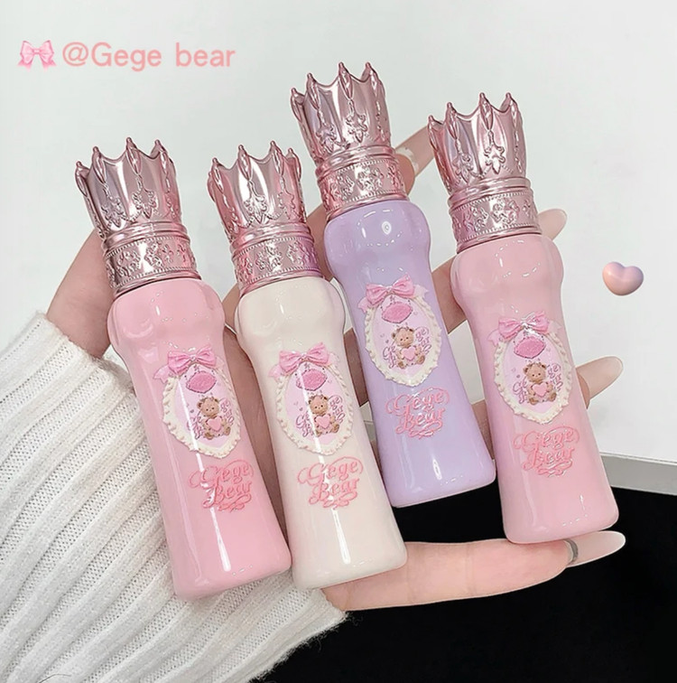 رژلب مایع مات مخملی دوپ فلاور نوز از برند gege bear