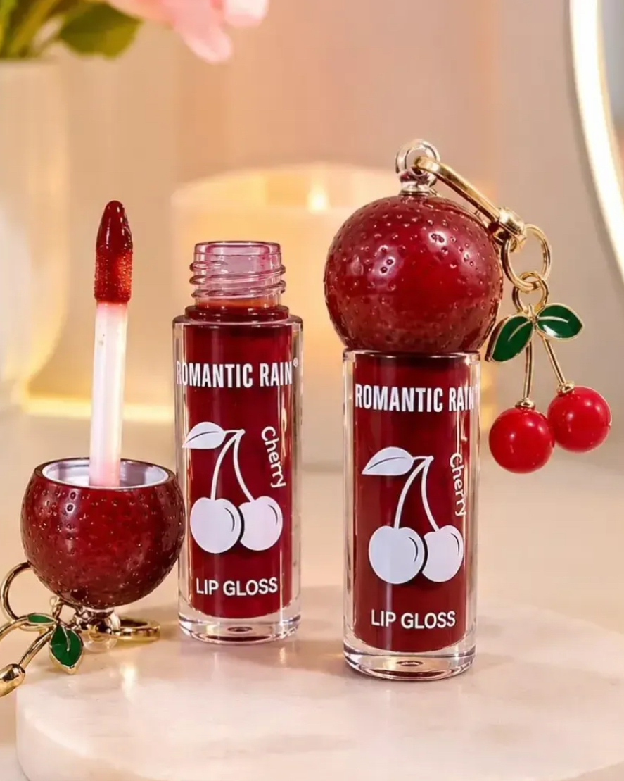 لیپ گلاس آویز دار ،رومانتیک رین ، رنگ زرشکی ،مدل CHERRY حجم 8 میل